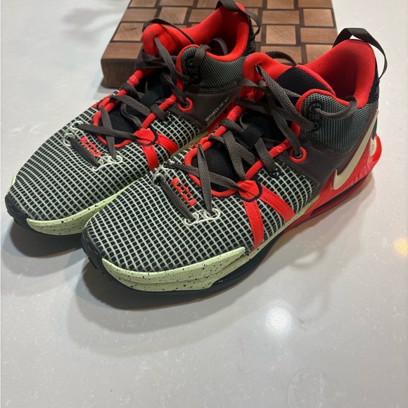 Nike LeBron Witness VII main image 6
